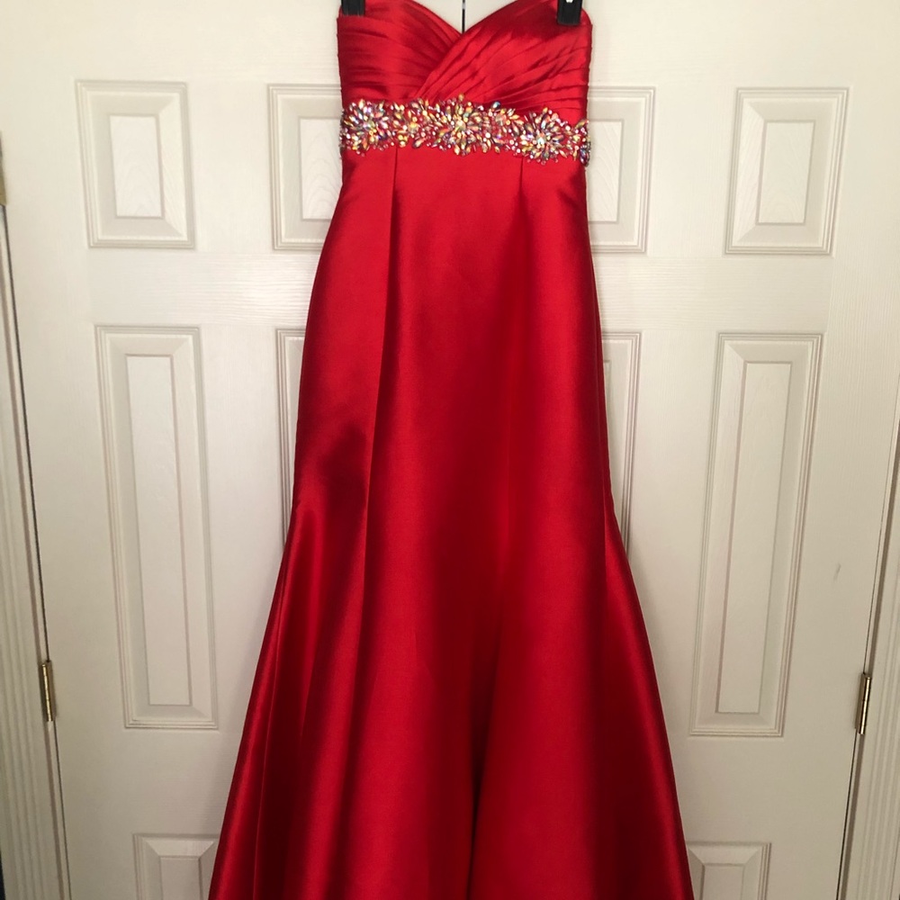 Tony Bowls Strapless Dress
